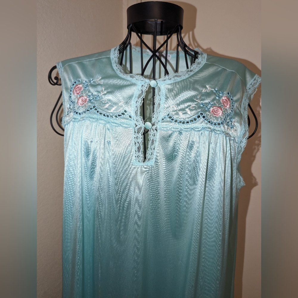 Vanity Fair Nightgown/S